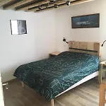 公寓 Maisonnette Climatise Avec Terrasse Et Jardin *