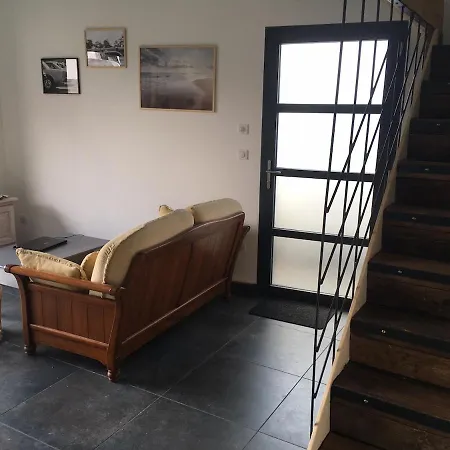 شقة Maisonnette Climatise Avec Terrasse Et Jardin